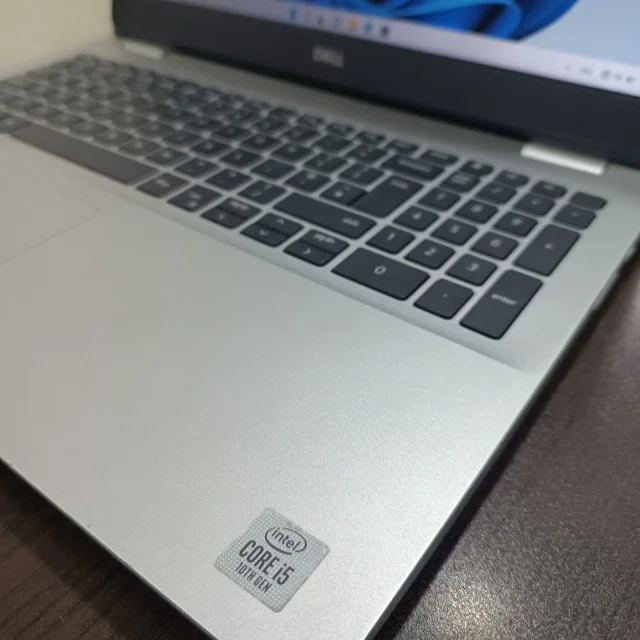 Dell Inspiron 5593